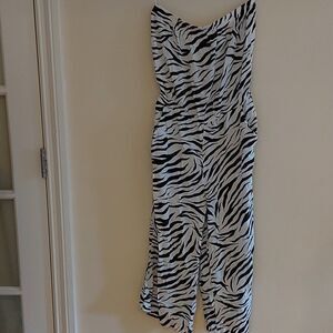 Streetwear Society zebra print strapless romper sz. S